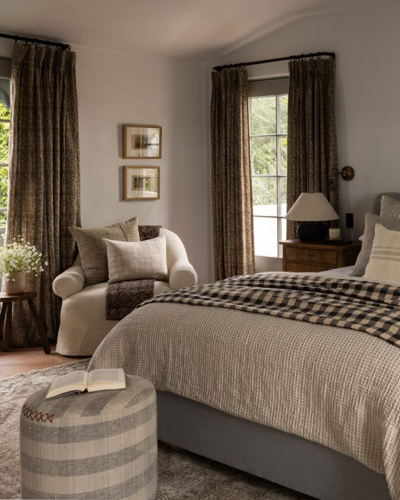 Bedroom Curtains decoration