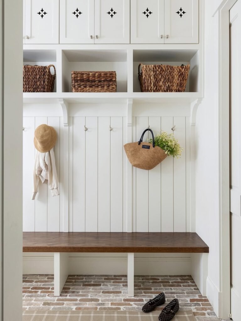 Mudroom design Ideas
