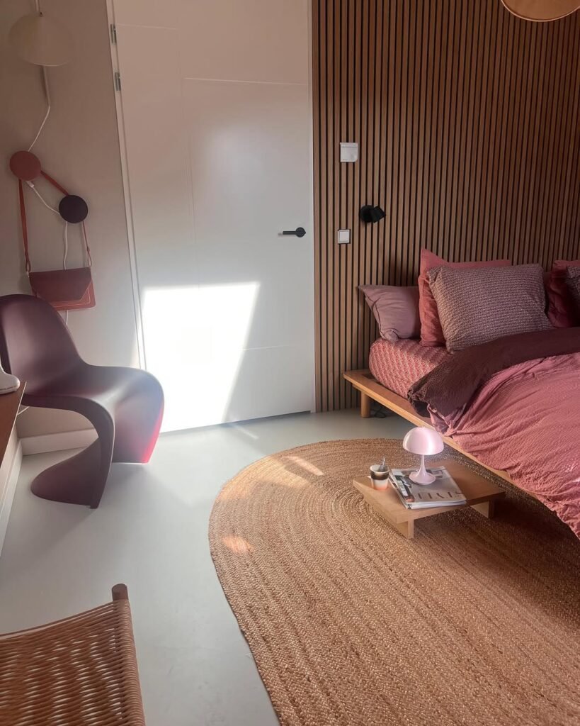 beautifuly designed and decorated bedroom