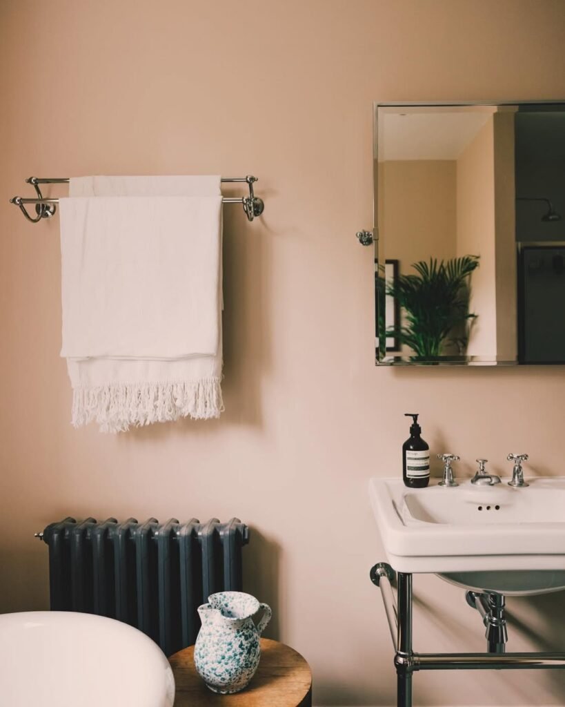 setting plaster pink bathroom color inspo